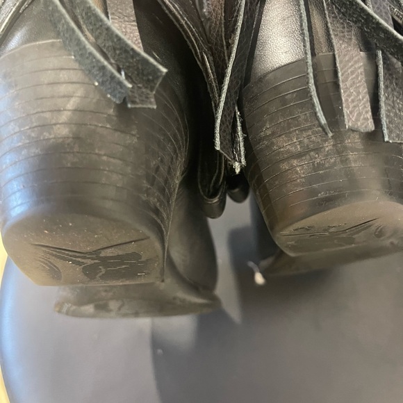 Ariat Boots (flipped) - Picture 5 of 5